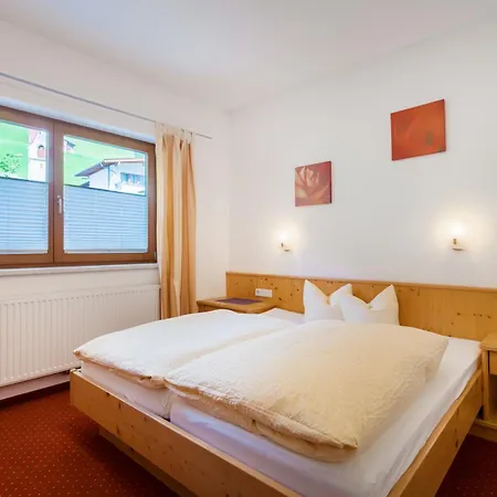 Amtshaus Apartmán Tux